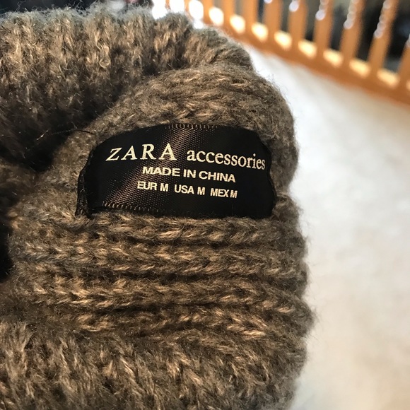 Zara Rainbow Poof Knit Winter Hat - Picture 4 of 4
